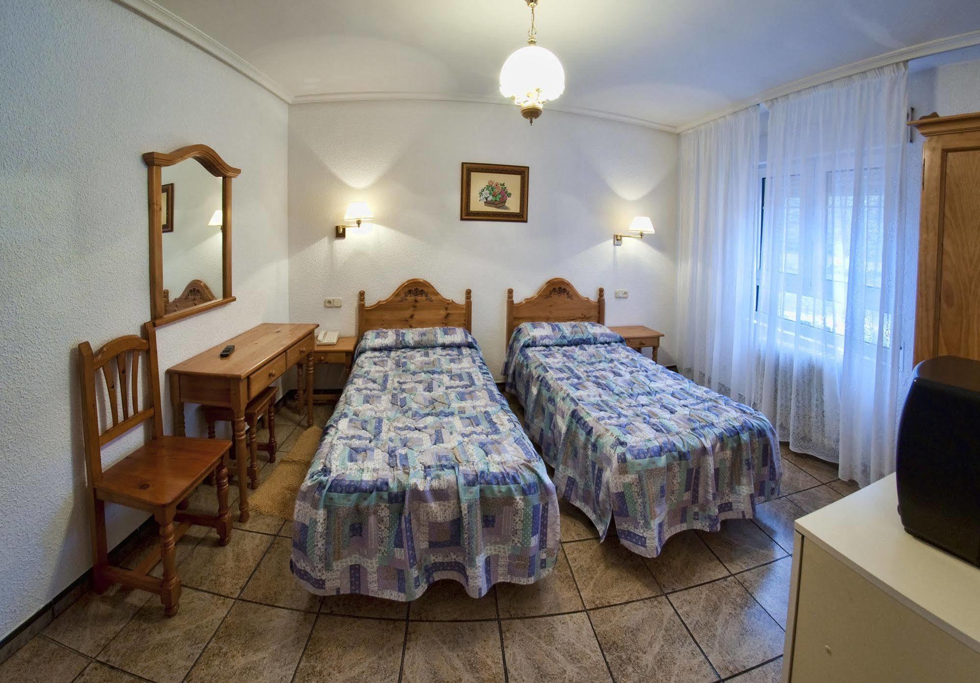 Tierra De La Reina Hotel Boca de Huergano Bagian luar foto
