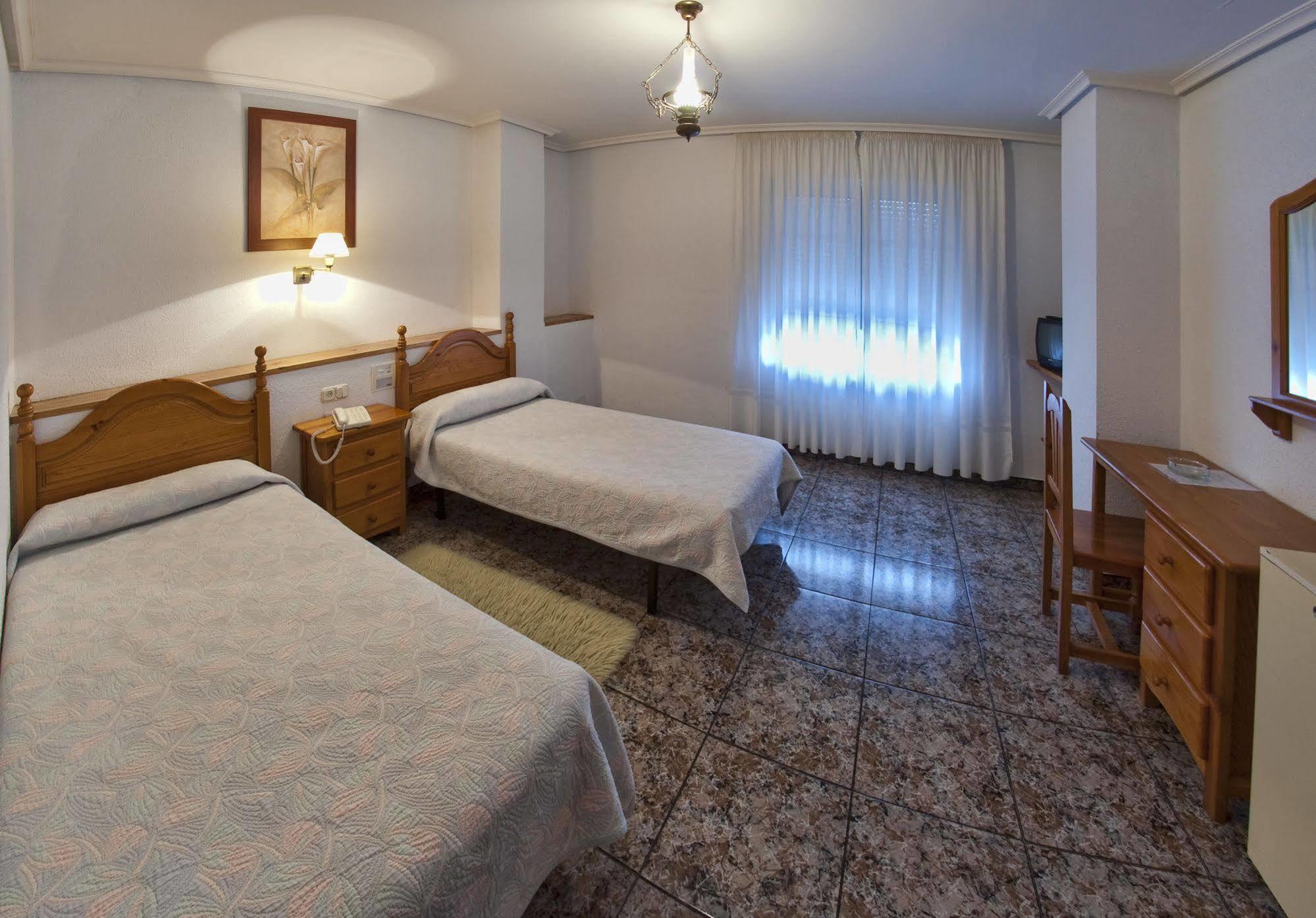 Tierra De La Reina Hotel Boca de Huergano Bagian luar foto